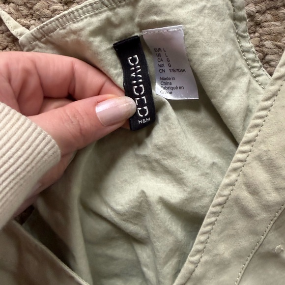 H&M Green Ruffle Crop Top - Picture 3 of 3